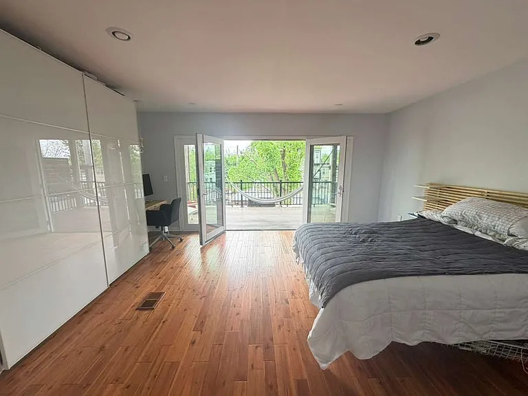 732 Kenyon St NW — Photo 10