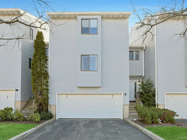 51 Vista Drive #B341, Nanuet, NY 10954