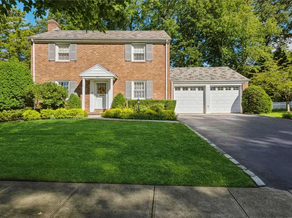 203 Concord Street, East Williston, NY 11596