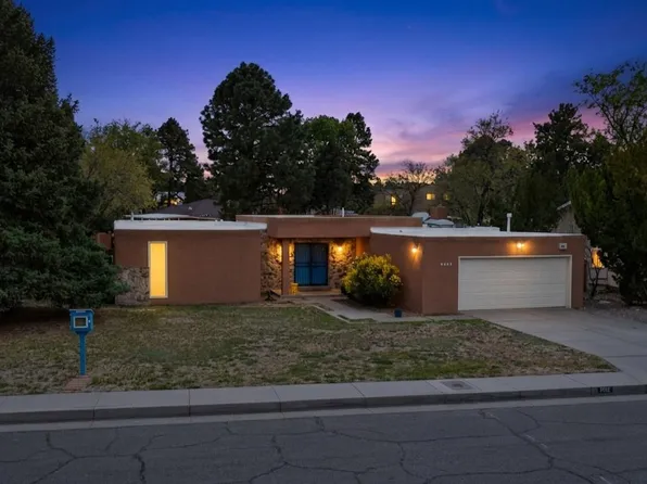 7012 Arroyo Del Oso Ave NE, Albuquerque, NM 87109