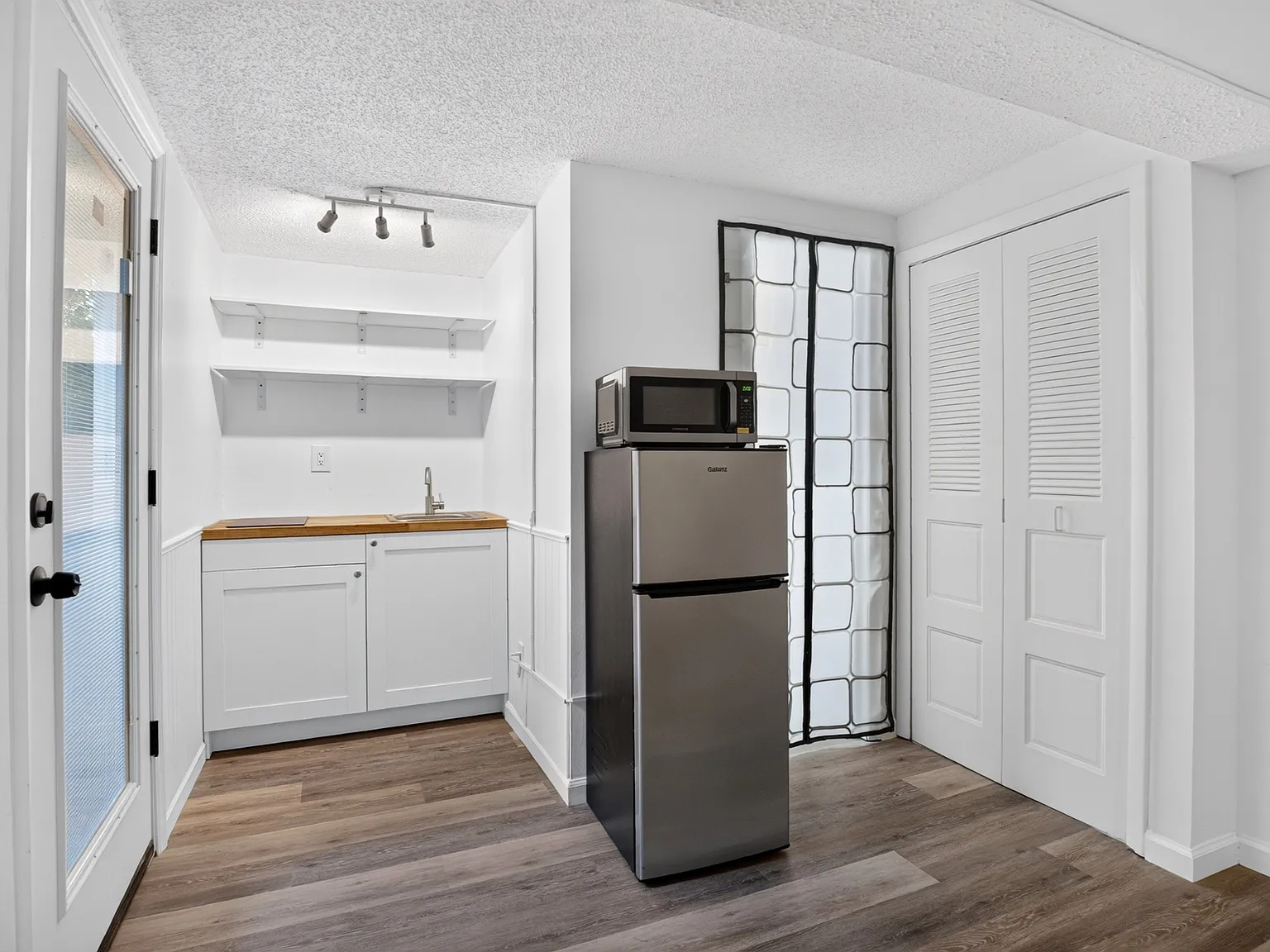 1 bed, $1,095 — Photo 4