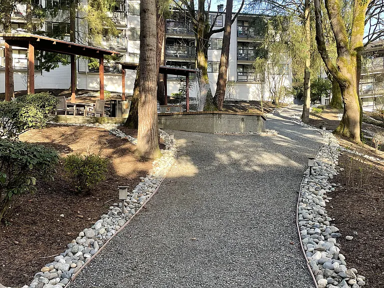 Tenzen Apartments — Photo 12