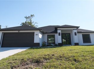 3707 35th St SW, Lehigh Acres, FL 33976