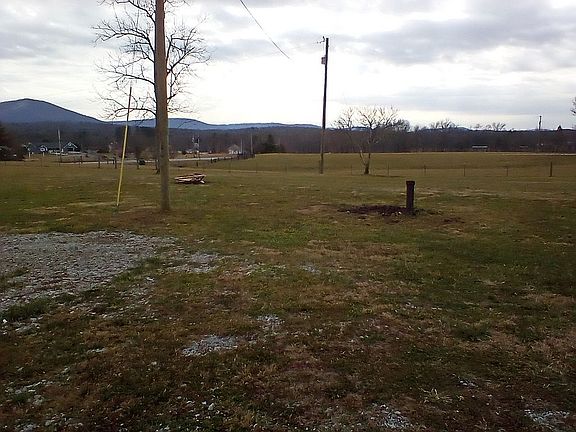 4th image of 10244 Highway 127 S