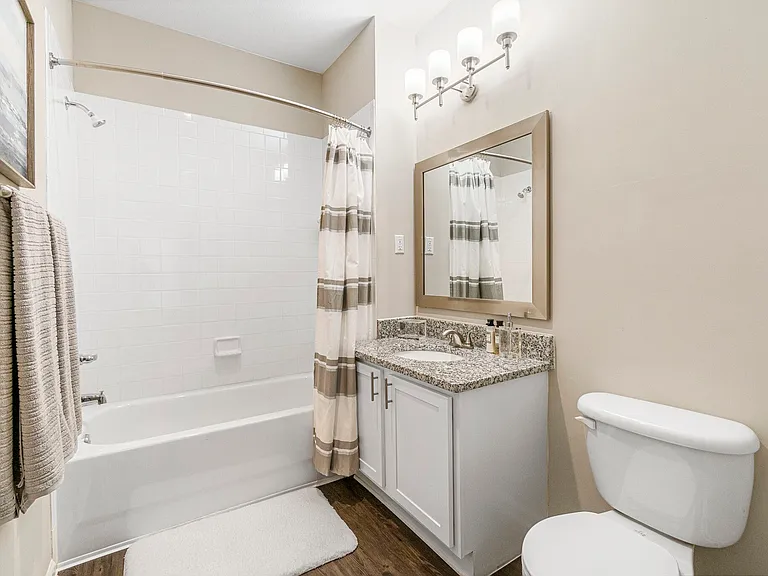 Oaks at Normandy Apartments — Photo 52