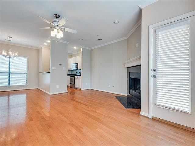 1st image of 2407 Stutz Dr #B2