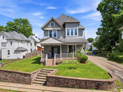 611 Montour St, Coraopolis, PA, 15108