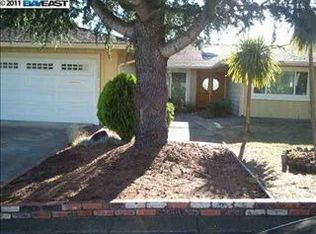 27973 El Portal Dr, Hayward, CA 94542