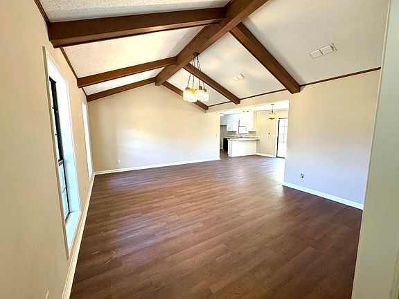 5th image of 201 Dowdle St