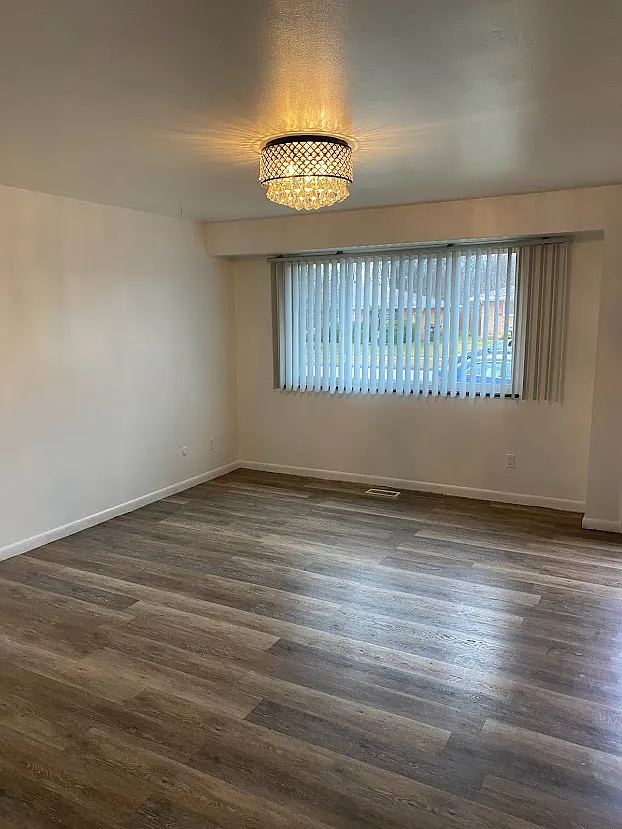 2881 Benchwood Road - 2 — Photo 1