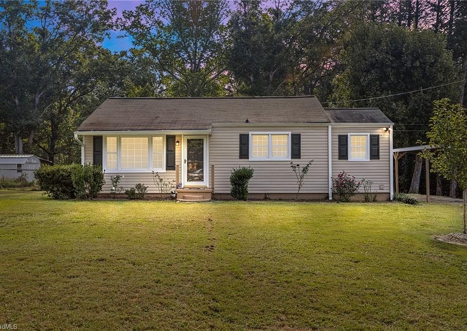1st image of 149 Oak Forest Dr