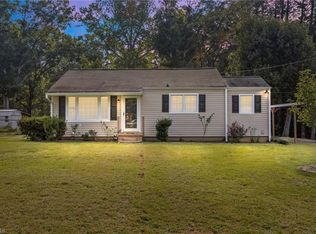 149 Oak Forest Dr, Kernersville, NC 27284