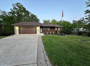 2142 Autumn Rd, Poplar Bluff, MO 63901