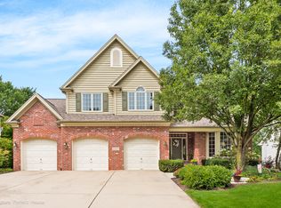 1327 Dunrobin Rd, Naperville, IL 60540