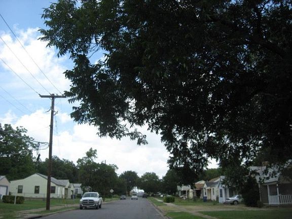 5th image of 1567 E Elmore Ave