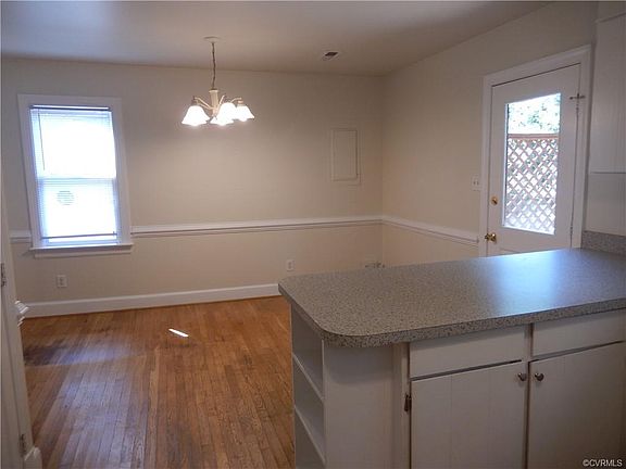 4th image of 9622 Peppertree Dr