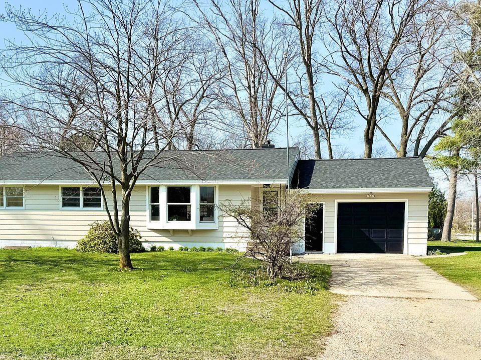 1st image of 1786 Oak Park Dr