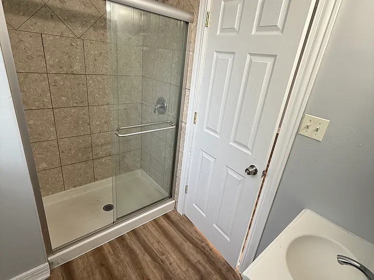 2923 W Arthington St #2 — Photo 10