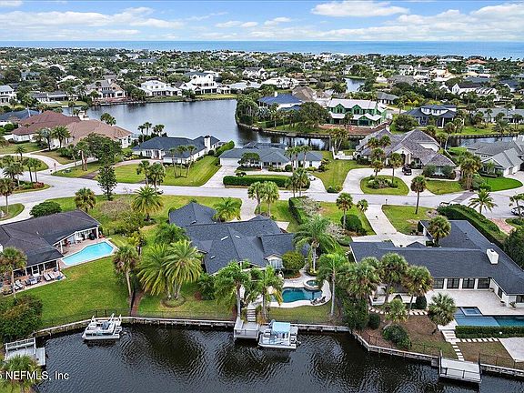 2nd image of 24 POINCIANA Way