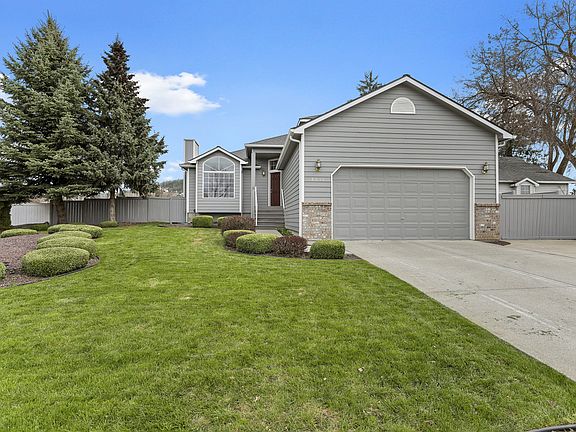 2nd image of 6011 S Julia Ct