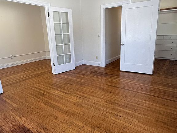 4th image of 4369 Adeline St APT 1