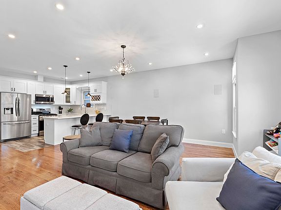 3rd image of 93 Hancock Ave