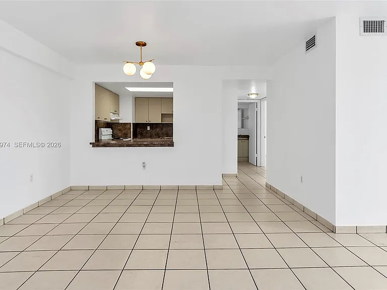 3945 SW 89th Ave #201 — Photo 4