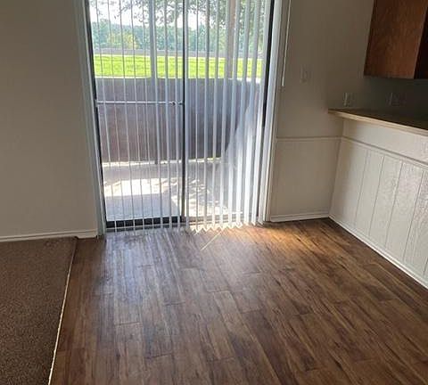2nd image of 475 Industrial Dr W #801