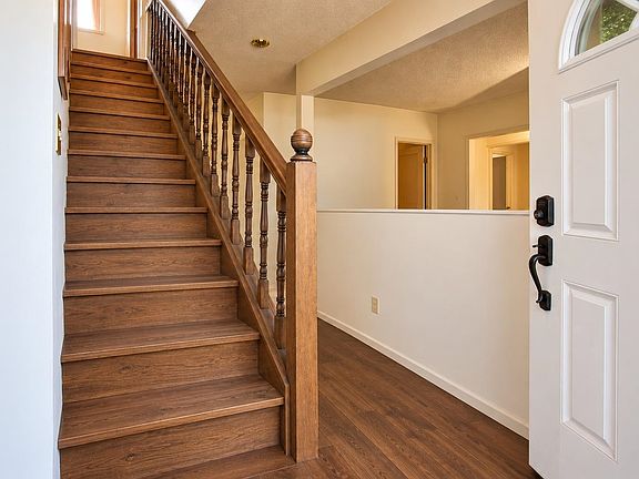 4th image of 4009 204b St
