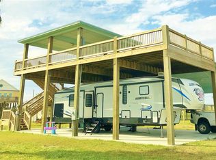 953 Meynig Dr, Crystal Beach, TX 77650