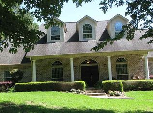 821 Shadowood Dr, Marshall, TX 75672