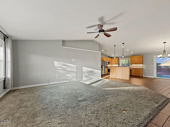 2nd image of 3611 Boulder Ln