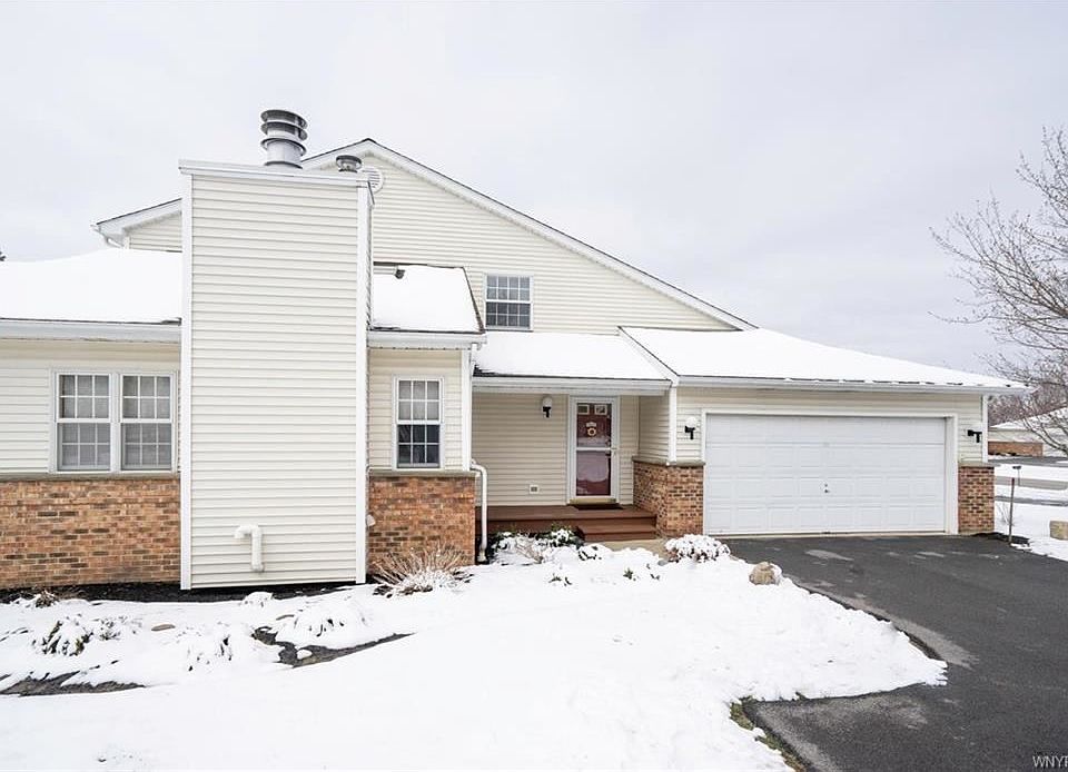 1st image of 31 Hastings Dr