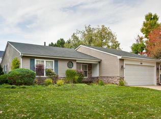 2074 Oriole Ln, Glendale Heights, IL