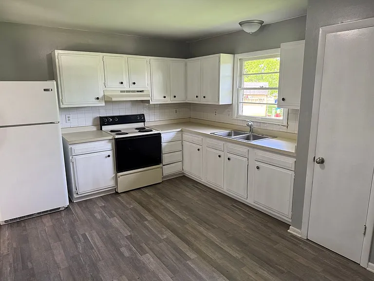 3673 Bass Ct — Photo 3