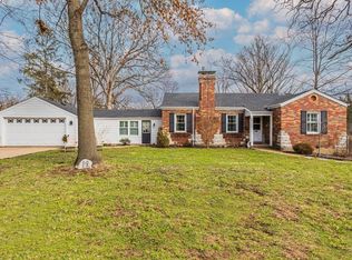 14 Woodhaven Rd, Saint Louis, MO 63119