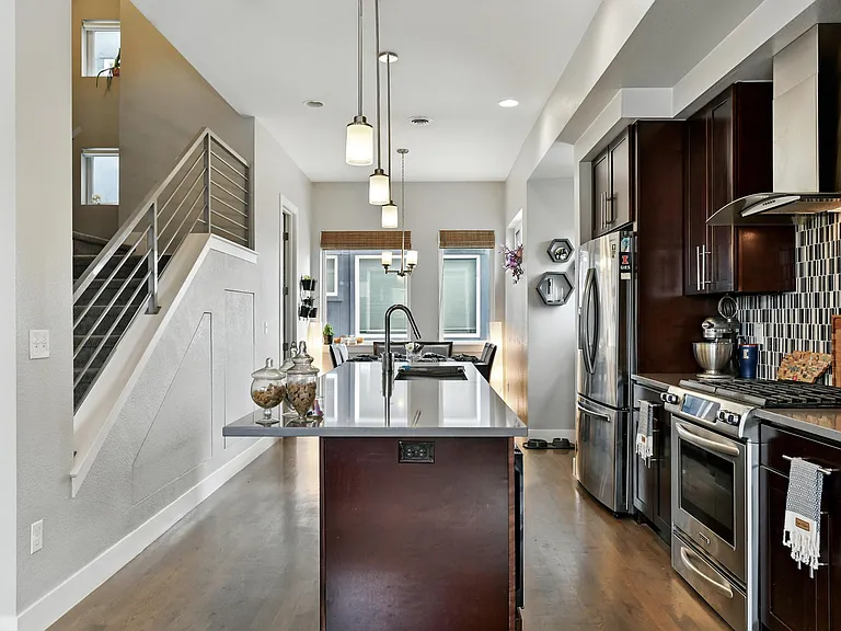3433 W 16th Ave — Photo 10