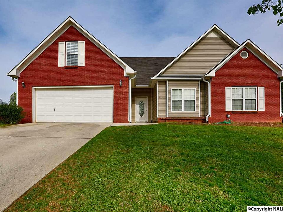 1st image of 111 Tanner Creek Cir
