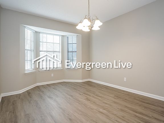 4th image of 1203 Payne Dr