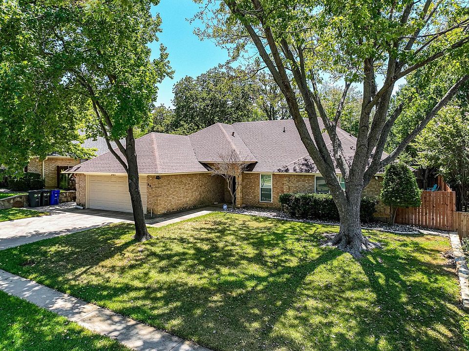 1st image of 801 Glenn Dr