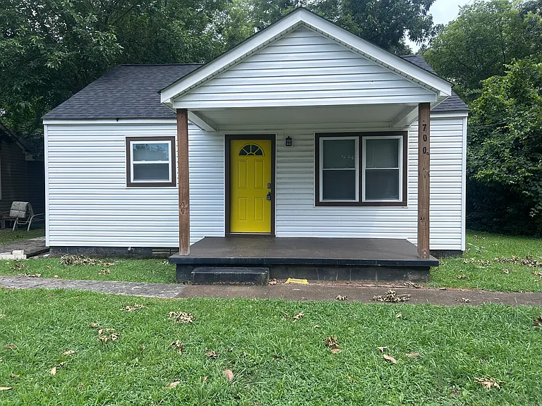 700 N Moore Rd — Photo 1