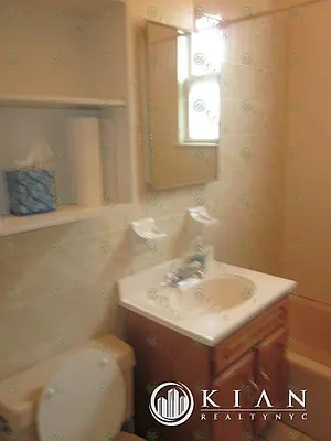 Rented by Kian Realty | media 48