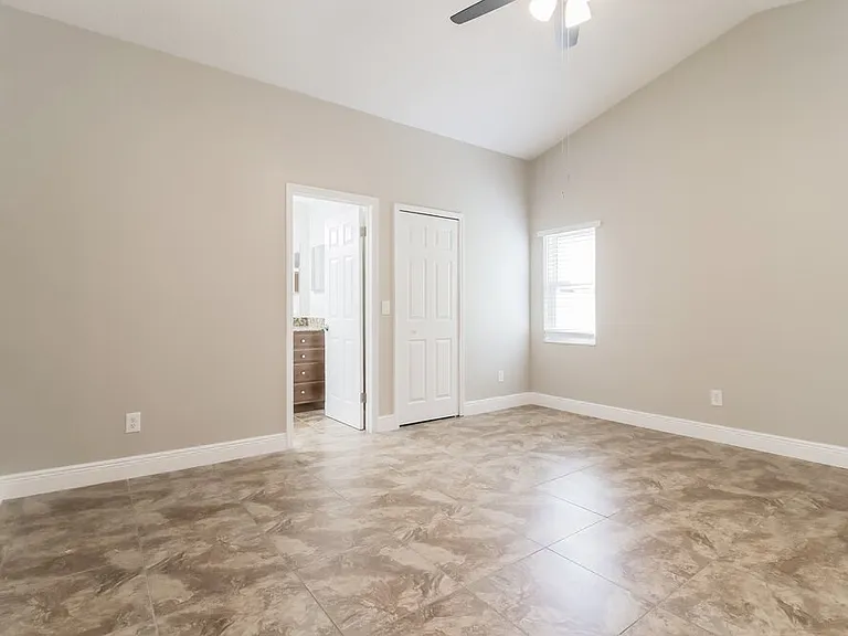 1001 Manigan Ave — Photo 11