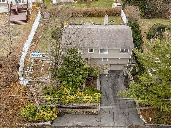 2nd image of 1175 Mamaroneck Ave