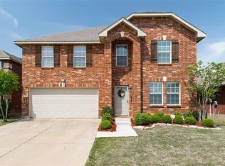2137 Burnside Dr, Fort Worth, TX 76177