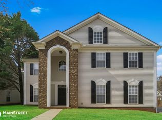 5739 Waverly Lynn Ln, Charlotte, NC 28269