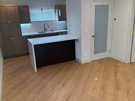 2nd image of 3523 1/2 W 59th St