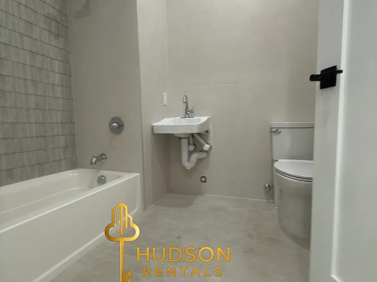 40 Lembeck Ave #106 — Photo 6