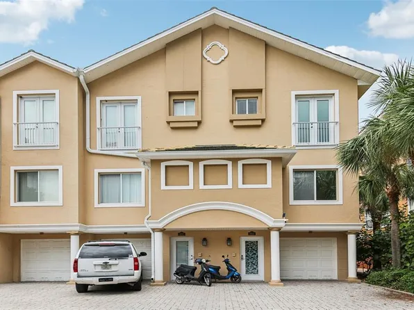 684 Bayway Blvd, Clearwater, FL 33767