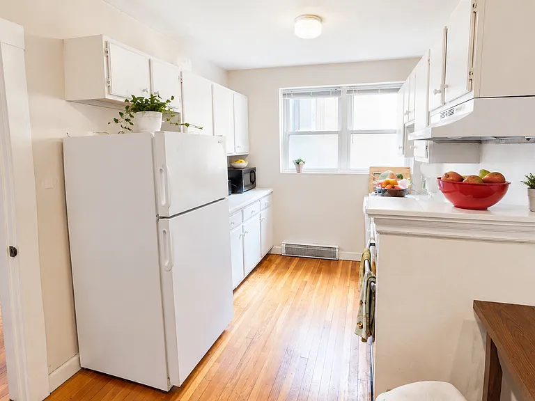 402B Highland Ave #24 — Photo 1